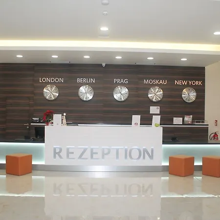 Отель Pyramide Sibyllenbad