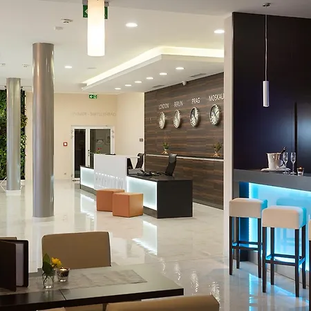 Pyramide Sibyllenbad Нойальбенройт