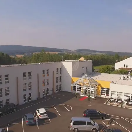 Отель Pyramide Sibyllenbad Нойальбенройт