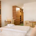 Pyramide Sibyllenbad 4* Neualbenreuth